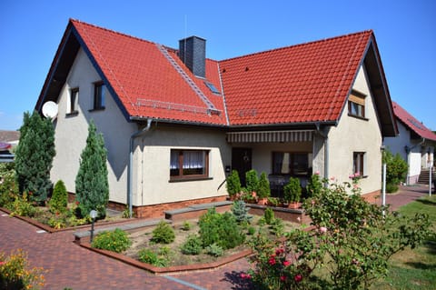 Property building, Balcony/Terrace