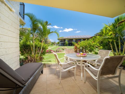 Patio, View (from property/room), Balcony/Terrace, Dining area, Garden view, sunbed