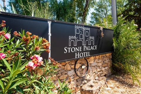 Stone Palace Hotel Free Shuttle From and to Athen's Airport Hôtel in Euboea