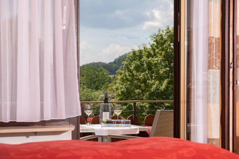 Balcony/Terrace, Mountain view