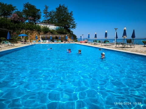 Artemis Beach House Apartment in Vlorë
