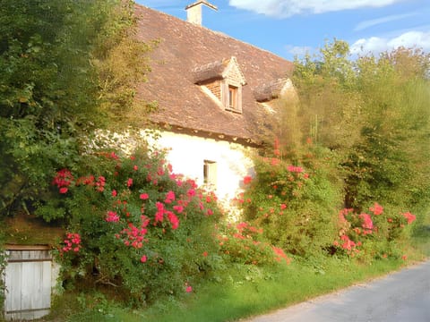 Maison de 4 chambres avec jardin clos et wifi a Coudray au Perche House in Normandy