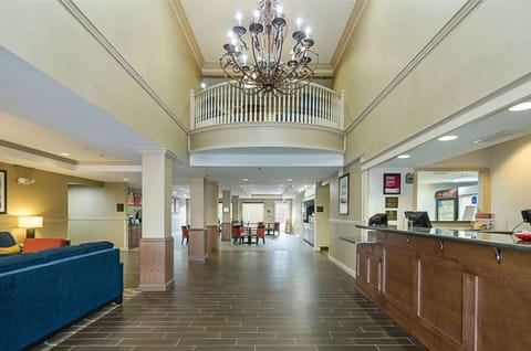 Quality Suites Hotel in Springdale