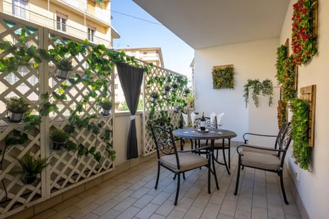 Day, Balcony/Terrace, Dining area