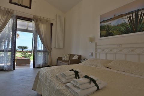 Natural landscape, View (from property/room), Photo of the whole room, Bedroom, Garden view, Landmark view, Sea view