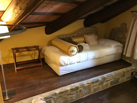 Dimora I Manichei Bed and Breakfast in Monforte d'Alba