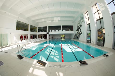 Fitness centre/facilities, Swimming pool