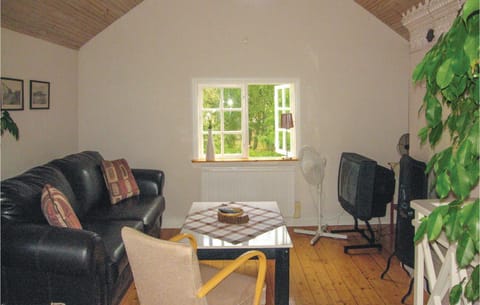 2 Bedroom Amazing Home In Ystad Haus in Skåne County
