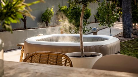 Hot Tub, Garden view, Mountain view, Open Air Bath