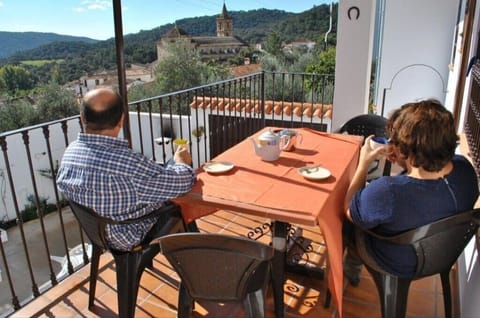 Balcony/Terrace, Mountain view