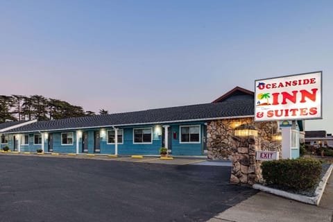 Oceanside Inn & Suites, a Days Inn by Wyndham Motel in Fort Bragg
