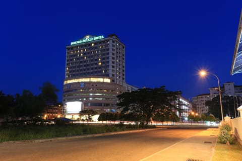 Borneo Royale Hotel Hôtel in Sabah