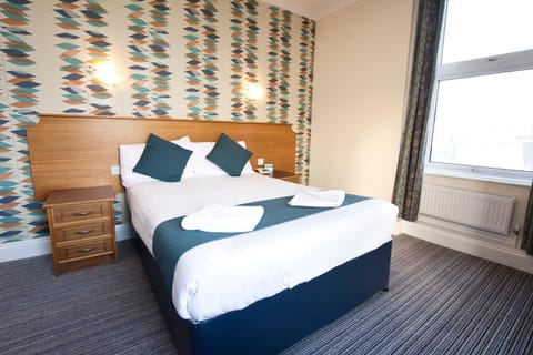 TLH Victoria Hotel - TLH Leisure, Entertainment and Spa Resort Hotel in Torquay