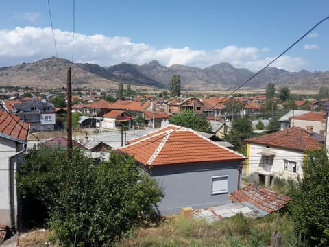 Property building, Day, Neighbourhood, Natural landscape, Bird's eye view, City view, Mountain view, Street view