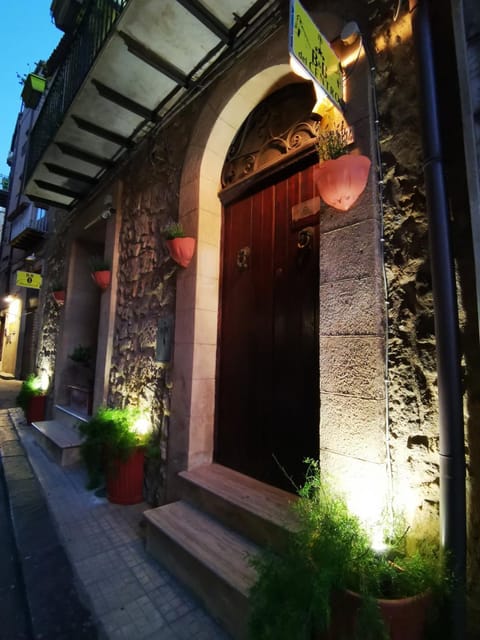 Facade/entrance, Night