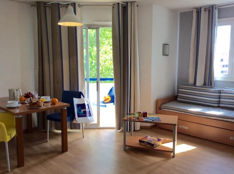 Résidence GOELIA Sun City Aparthotel in Montpellier