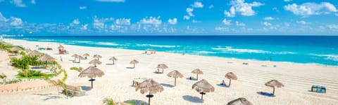 Condos inside an Ocean Front Hotel Resort Apartment hotel in Cancun