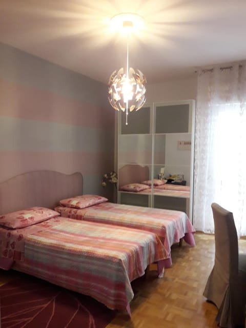 Happy Holidays Welcome Condo in Trieste