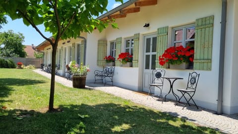 La Bobul Apartments Bed and Breakfast in South Moravian Region