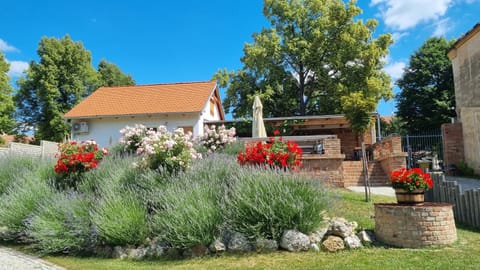 La Bobul Apartments Bed and Breakfast in South Moravian Region