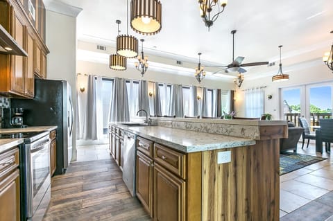 Urban Condos with Spacious Rooms & Amenities Appartement in New Orleans