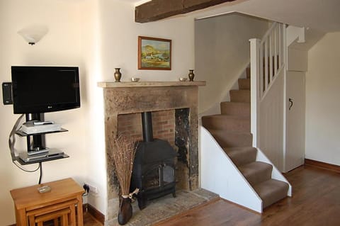 May Cottage House in High Peak District