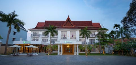 Property building, Facade/entrance