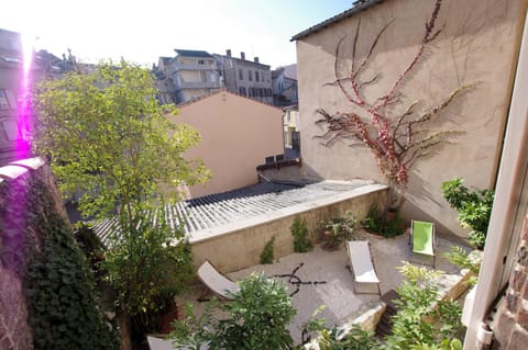 Garden, Inner courtyard view