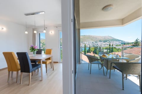 Apartment Maro Bayview Condo in Dubrovnik