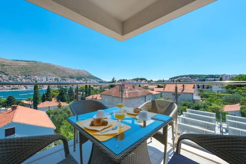 Apartment Maro Bayview Condo in Dubrovnik