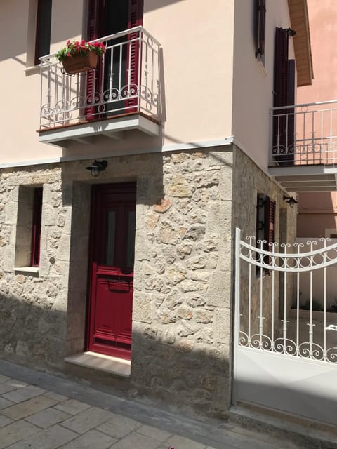 Cabernet Houses Condominio in Lefkada