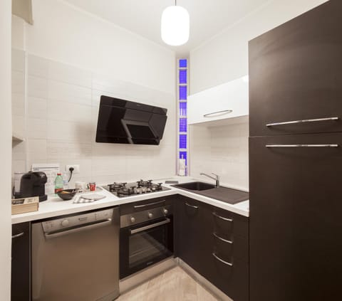 Coffee/tea facilities, Kitchen or kitchenette