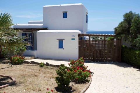 Villa Yviskos Traditional Home House in Decentralized Administration of the Aegean