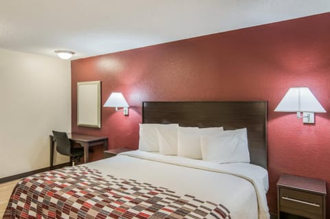 Red Roof Inn & Suites Pensacola East - Milton Motel in Alabama