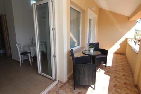 Family Apartments House Damir Condo in Zadar County