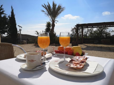 Property building, Breakfast