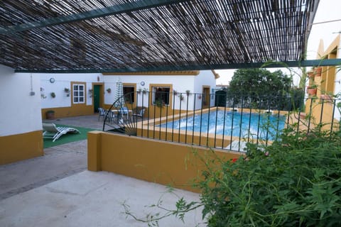 Patio, Swimming pool, Swimming pool, sunbed