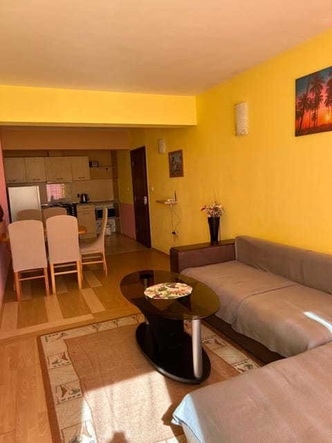 Apartments for guests "Einstein" Condo in Varna