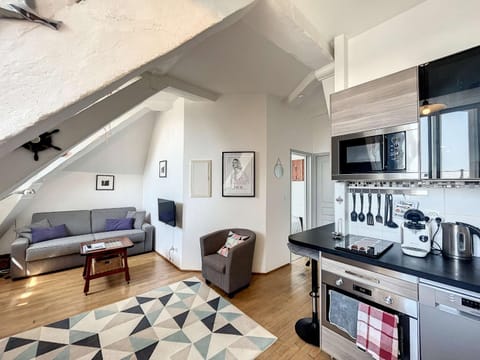 Appartement cosy, 200m plage, parking privé, WiFi - FR-1-361-18 Apartment in Granville