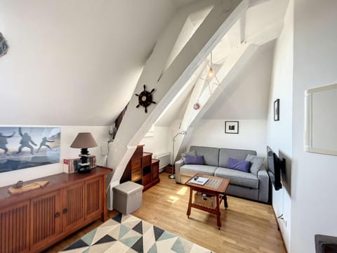 Appartement cosy, 200m plage, parking privé, WiFi - FR-1-361-18 Apartment in Granville