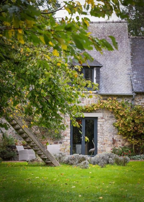 L'Hôtié de Brocéliande, au coeur des sites naturels et légendaires Bed and Breakfast in Paimpont