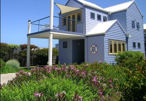 Rayville Boat Houses Aparthotel in Apollo Bay