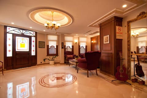 Lobby or reception, Seating area