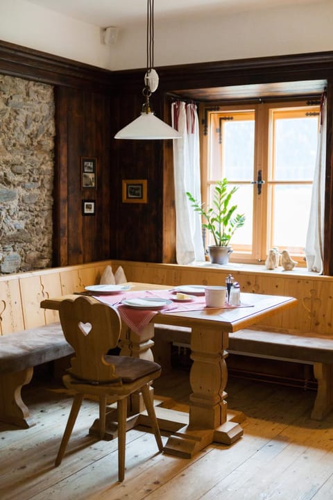 Dining area, Breakfast