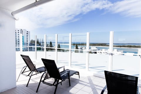 Ocean Views Resort Caloundra Estância in Golden Beach