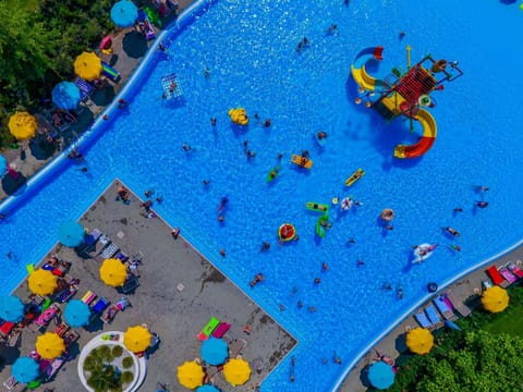 Bird's eye view, Aqua park, Pool view, Swimming pool, group of guests, sunbed