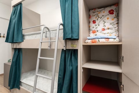 Bed, Bedroom, bunk bed, wardrobe