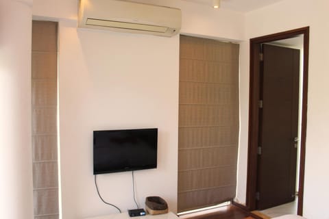 Luxurious 2BHK for Ultimate Holiday Experience in Goa, Candolim North Goa Apartment in Candolim