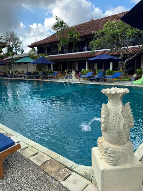 Pool view, Swimming pool