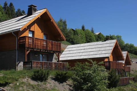 Chalets de Praroustan by Actisource Appart-hôtel in Uvernet-Fours